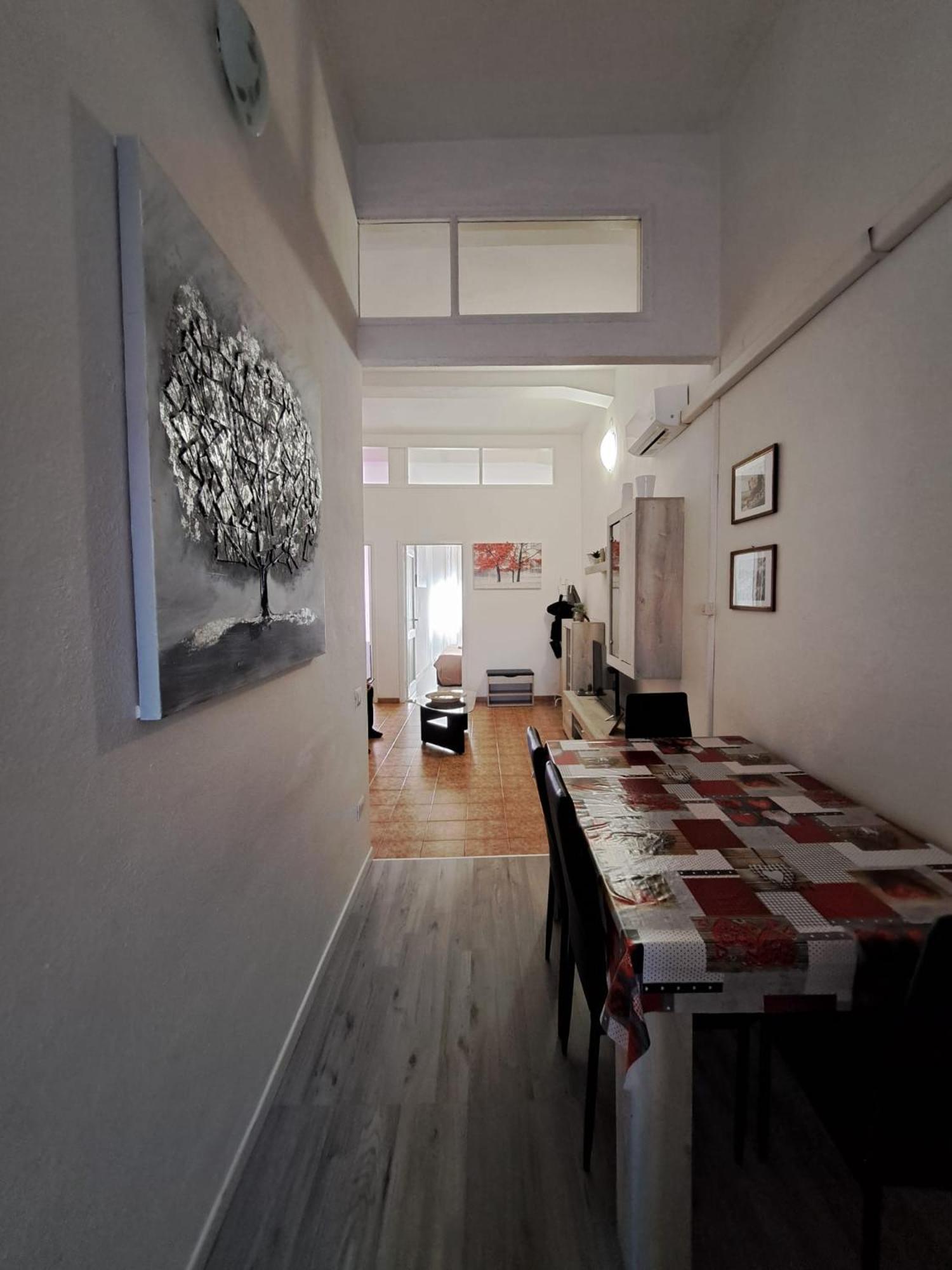 Appartamento Vacanze Cagliari - Via Lanusei Exterior foto
